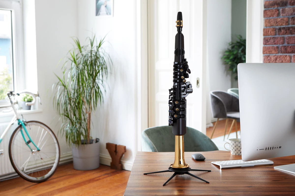 The YDS-150 digital saxophone comes with over 70 authentic sounds cooked in