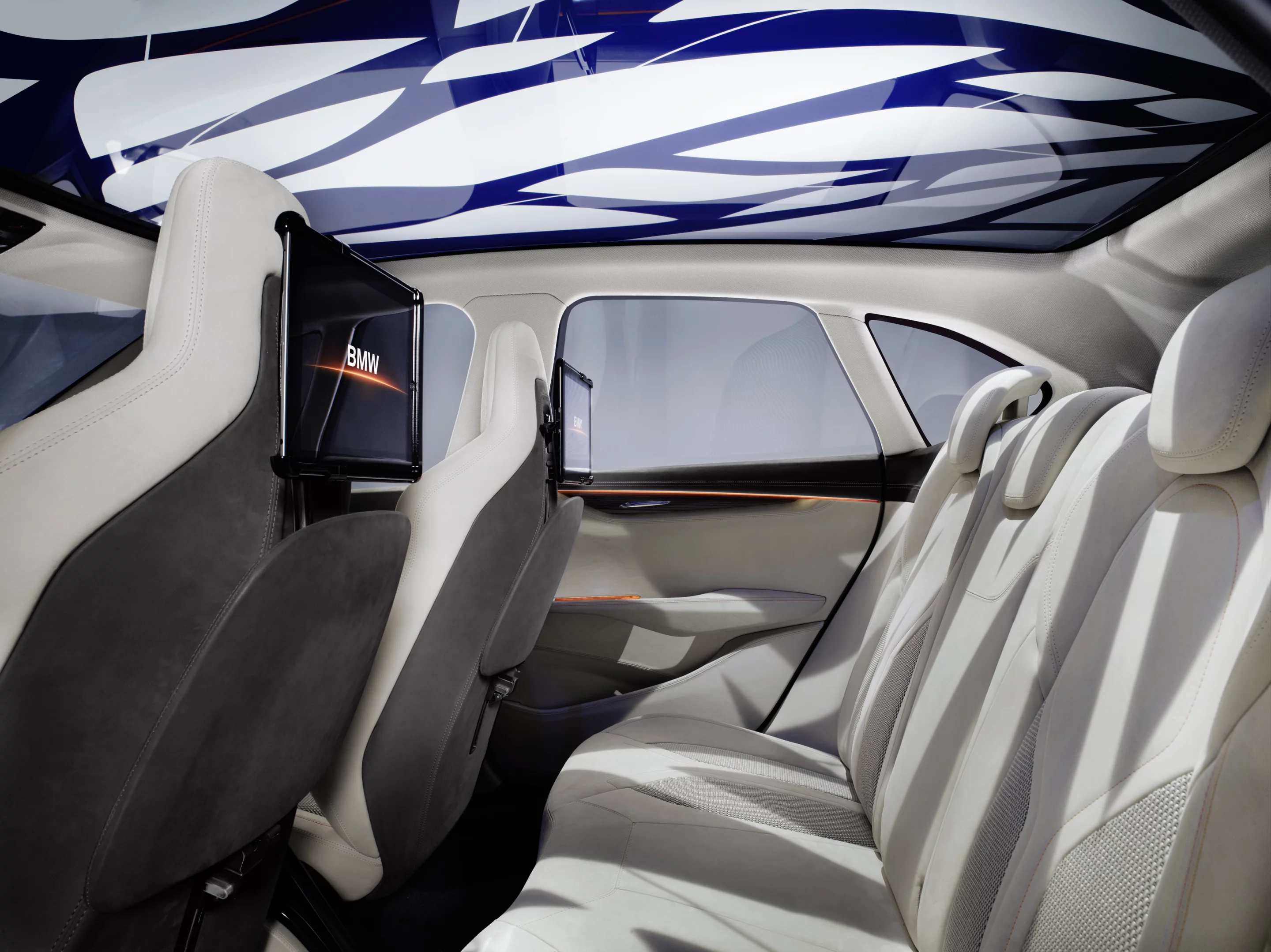 BMW Concept Active Tourer interior (Image: BMW)