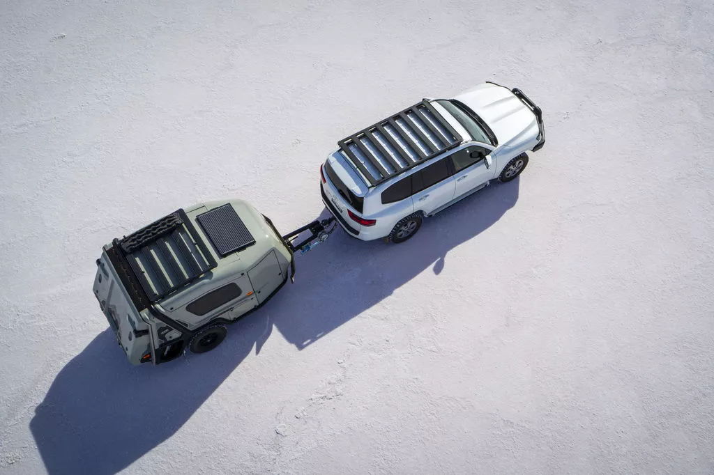 The American-spec ARB Earth Camper does not include the roof rack but does come standard with a 120-W solar panel