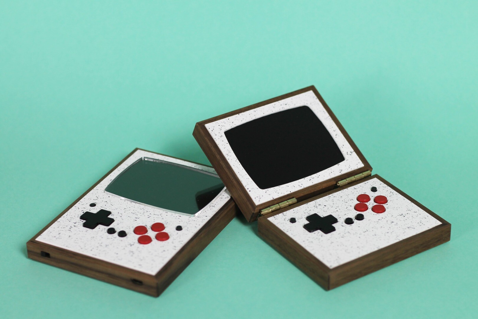 Swedish retro tech designer gives pocket gamers the choice of clamshell or  one-piece