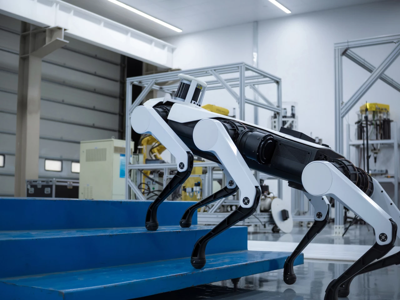 Lenovo says that the Daystar Bot GS will boast "unmatched stability and maneuverability that surpasses traditional robotic platforms, allowing it to traverse diverse terrains with ease"