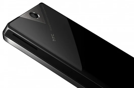 HTC Touch Diamond2 features a 5 megapixel F2.8 camera
