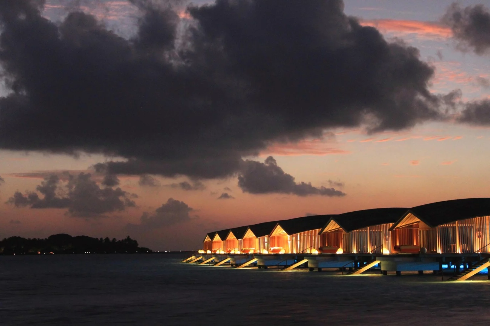 Situated on the island of Gasfinolhu, which measures just 5 hectares (12.3 acres), the development is home to 100 staff and 100 visitors, year-round