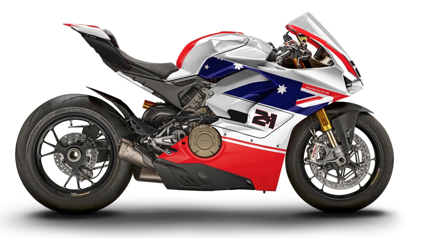 With a bid at that time of €120,350, the motorcycle ridden by Bayliss was the pick of the litter in the eyes of the Ducatisti, and with a day to go in the auction, the bid on his bike was already one of the top 100 motorcycle auction prices of all time at €120,350 (US$148,077) and it may have gone higher.