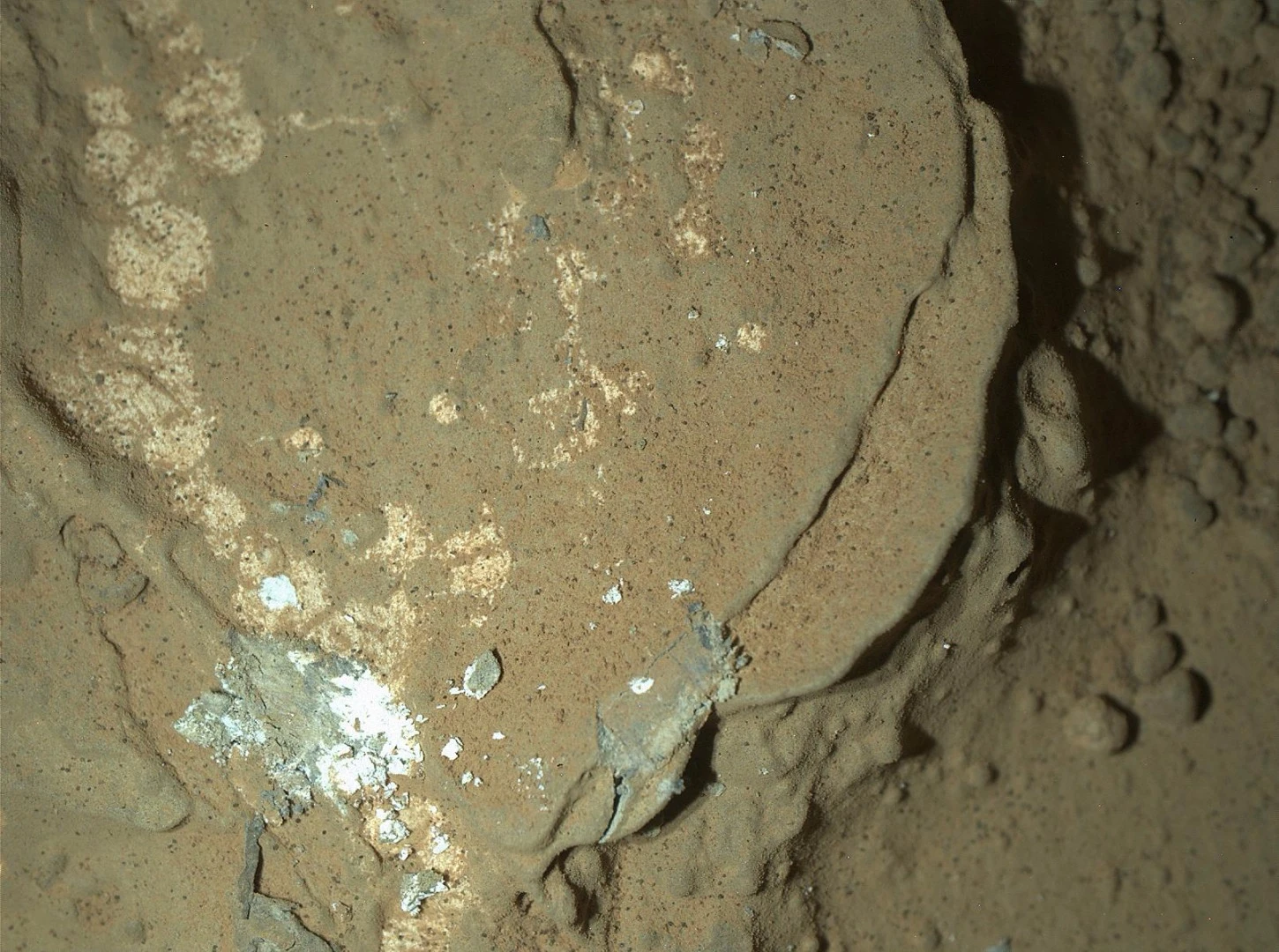 Martian feature seen in daylight