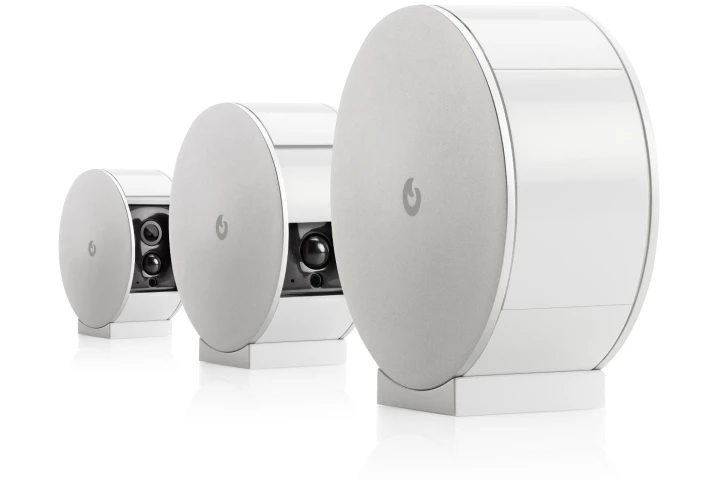 The Myfox Security Camera's motorized privacy shutter in operation