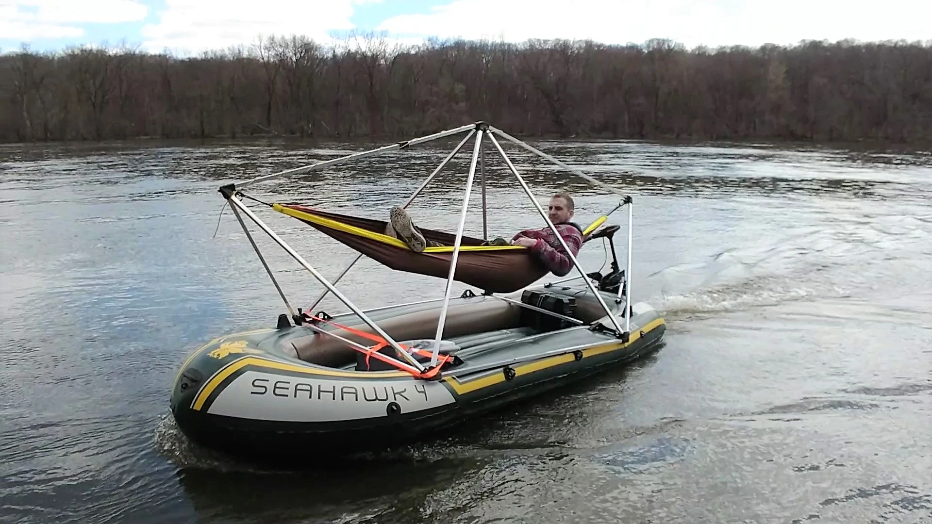 The Hang Solo at work on the water
