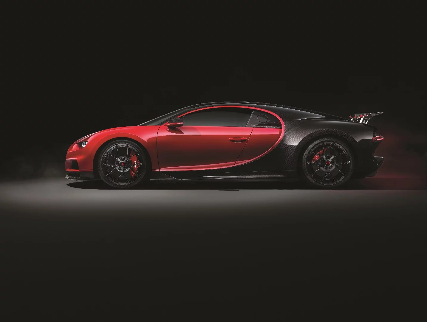 Bespoke color packages are part and parcel for a car like the Bugatti Chiron Sport