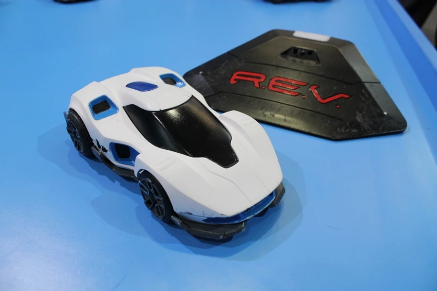 The REVs come with a stunt ramp (Photo: Stu Robarts/Gizmag)