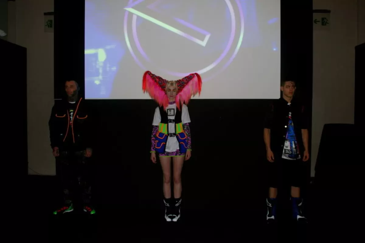 Cassette Playa brings augmented reality to the catwalk of the London Fashion Show