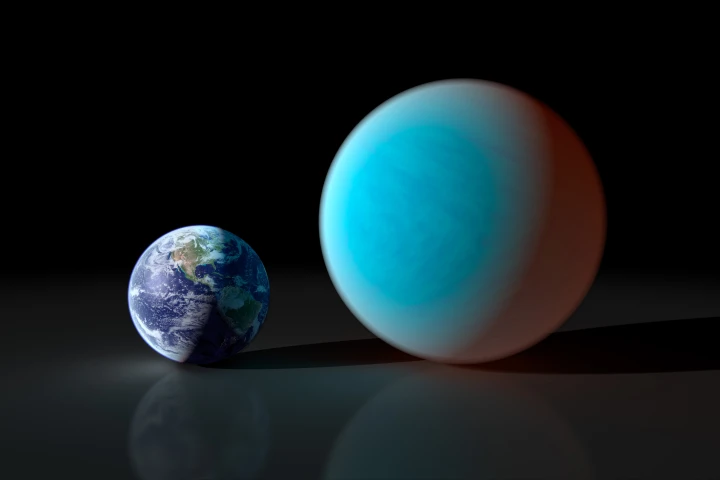 Comparative sizes of Earth and a "super-Earth" (Image: NASA/JPL-Caltech/R. Hurt (SSC))