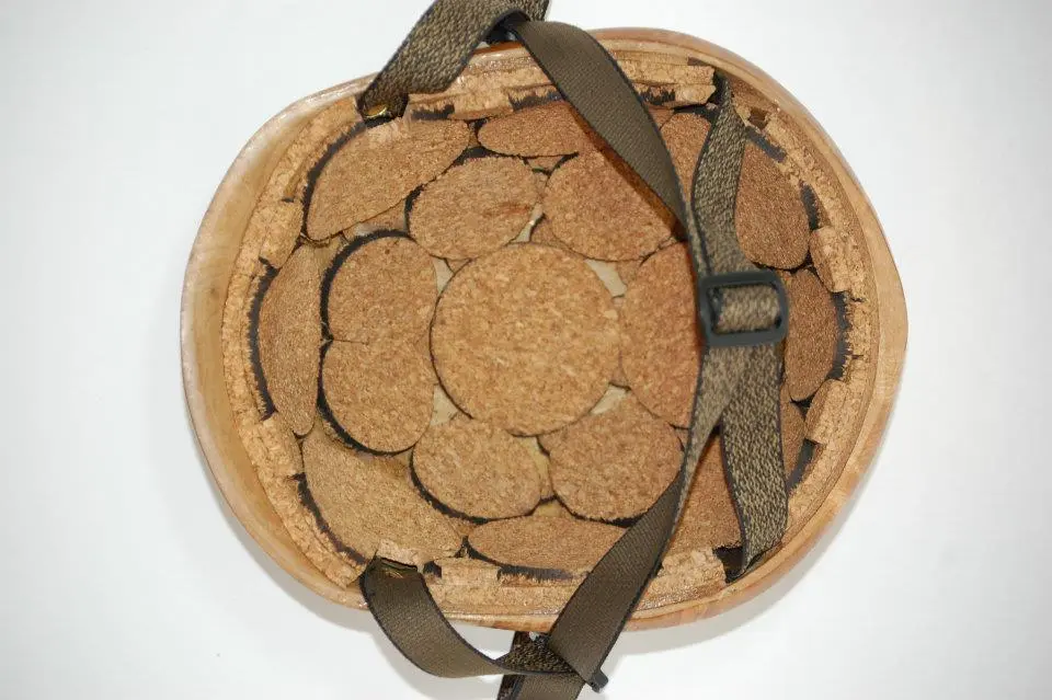 Some Tree Piece Helmet models feature cork padding