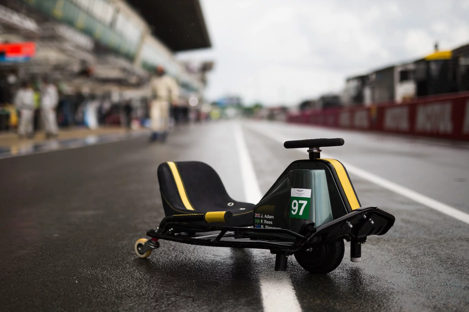 Razor's Crazy Cart gets the Q by Aston Martin treatment