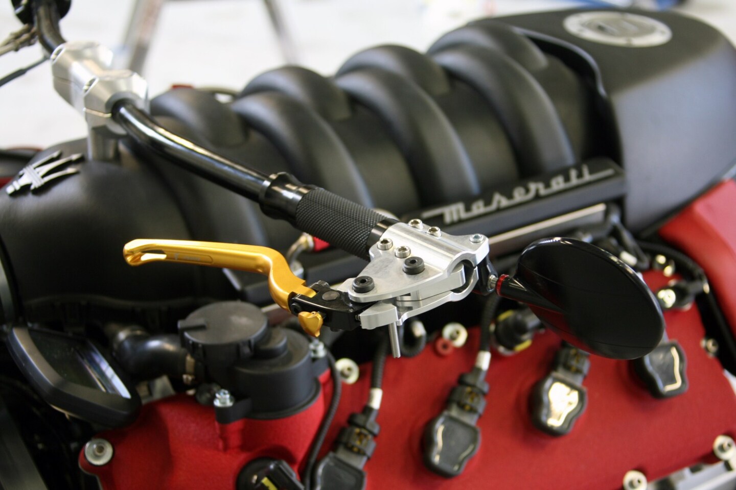 Lazareth LM 847: reverse action levers