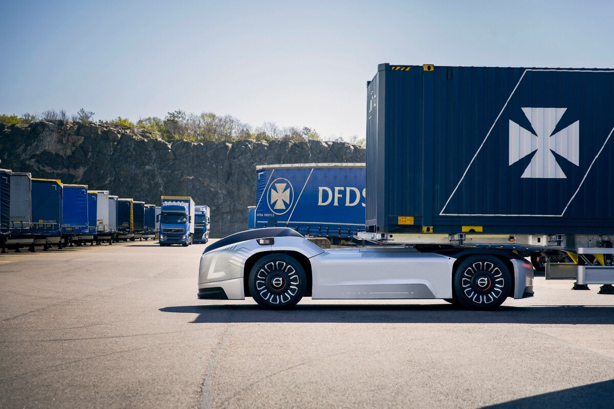The thinking is that one day fleets of connected Veras can scurry around ports, factories and other facilities with large loads on the back