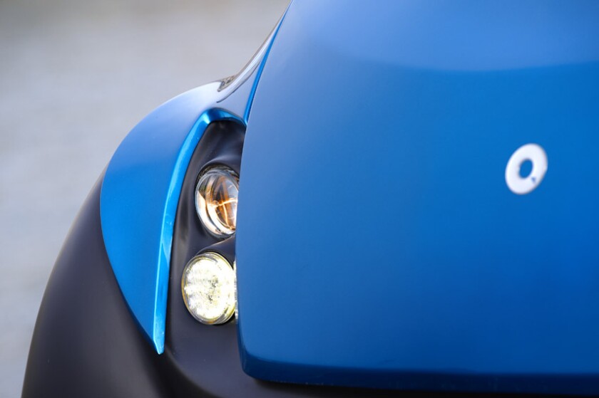 The QBEAK features a platform with room for flexible battery modules, and a communication system based on a smartphone
