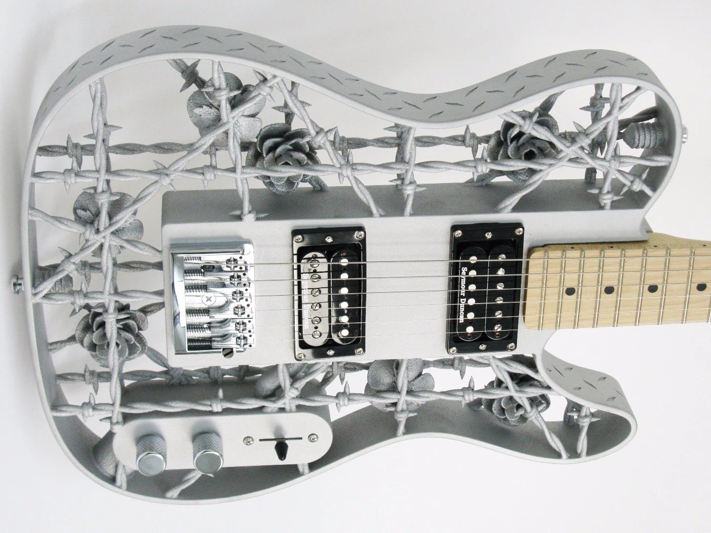 Barbed Wire Love: Olaf Diegel's 3D-printed aluminum guitar
