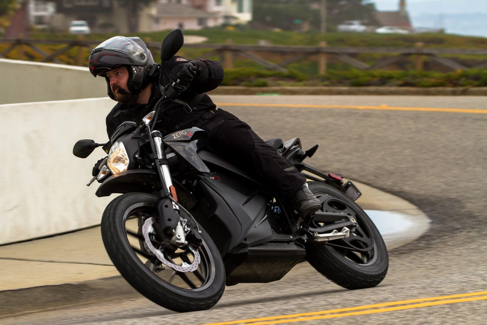 Zero Motorcycles 2016 DSR: the new IPM Z-force motor also handles high temperatures much better, meaning that it's very difficult to get it into thermal cutback mode on the street