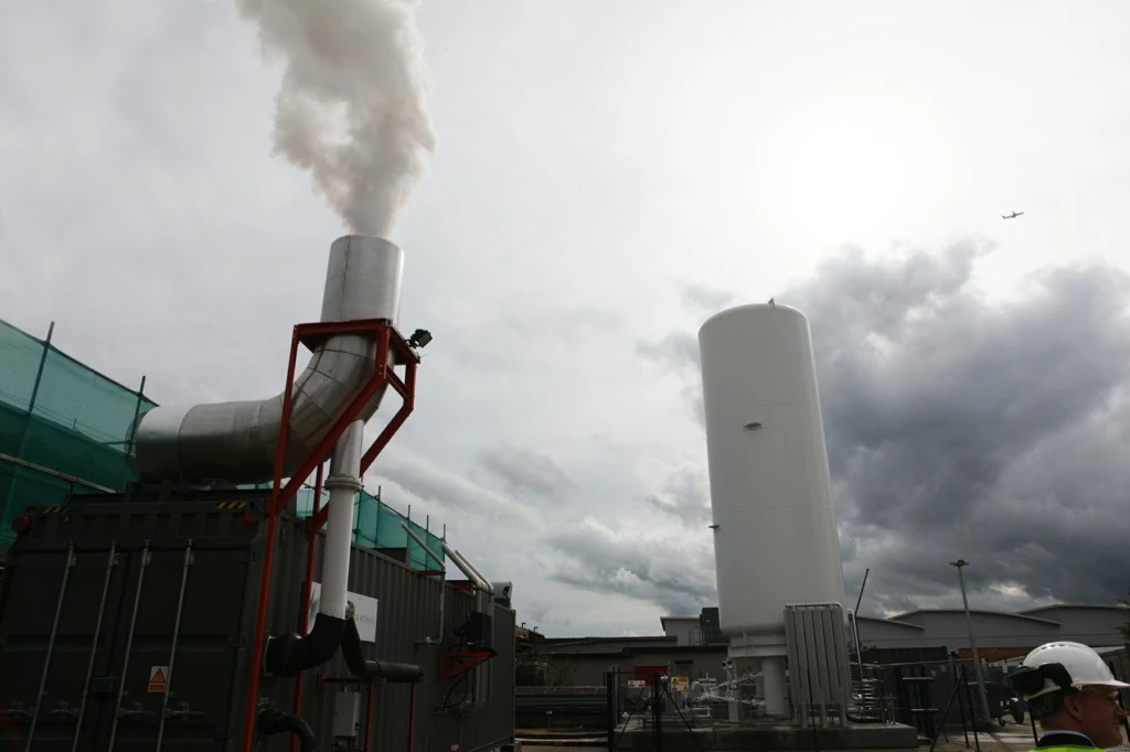 The CES pilot project in operation at Scotland's Slough Heat & Power plant (Photo: Highview Power Storage)