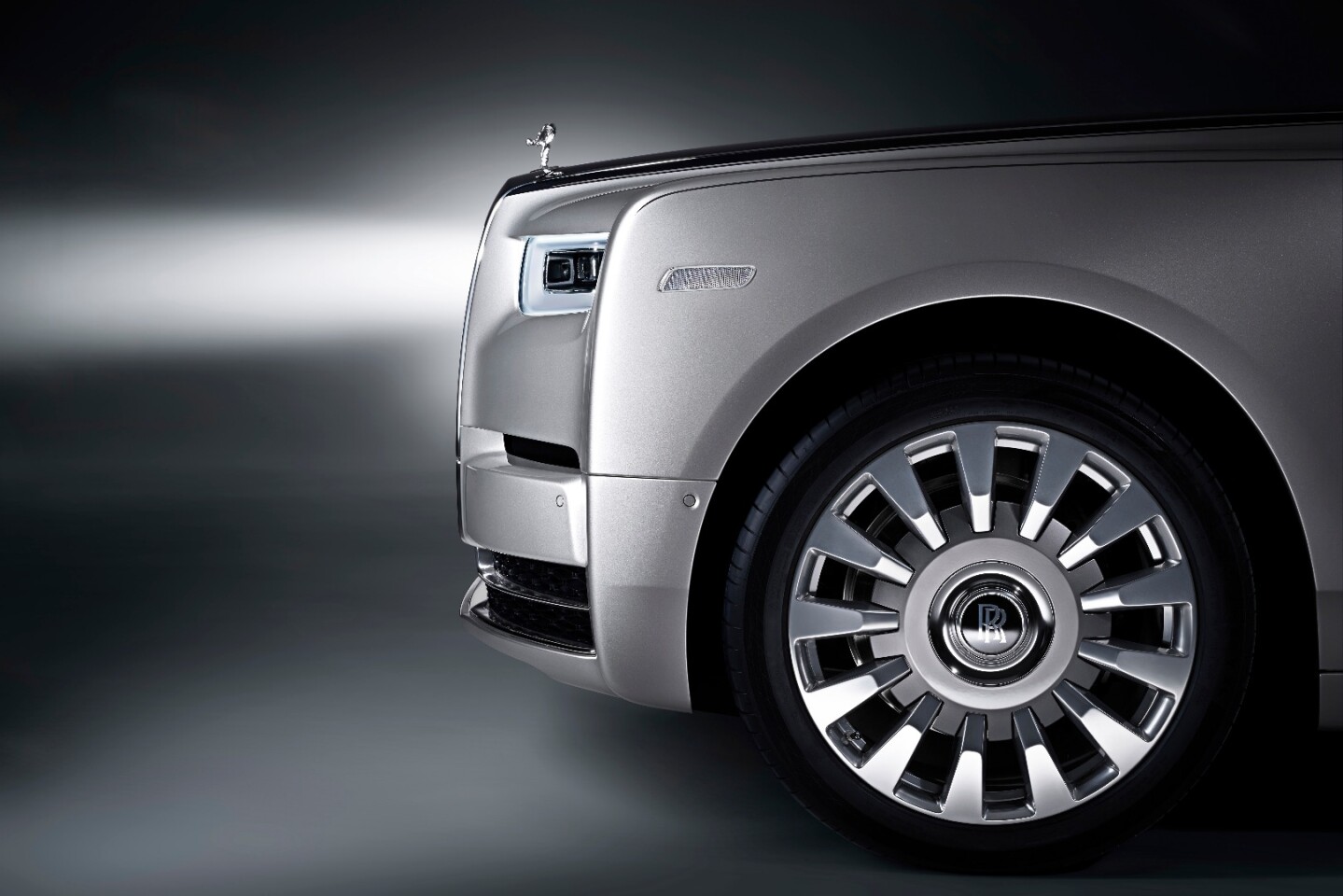 The bluff nose of the new Rolls-Royce Phantom