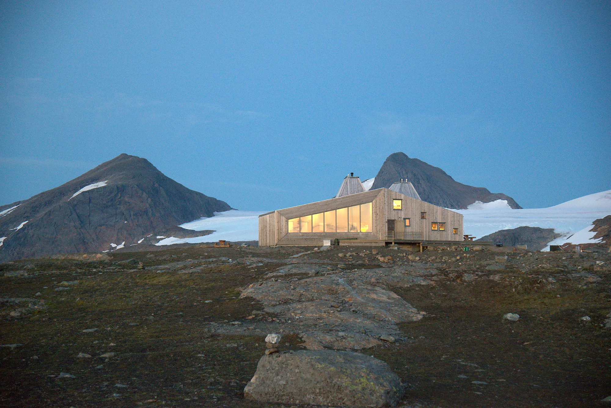 The cabin takes its name from the late French glaciologist and geographer Charles Rabot (Photo: Svein Arne Brygfjeld)