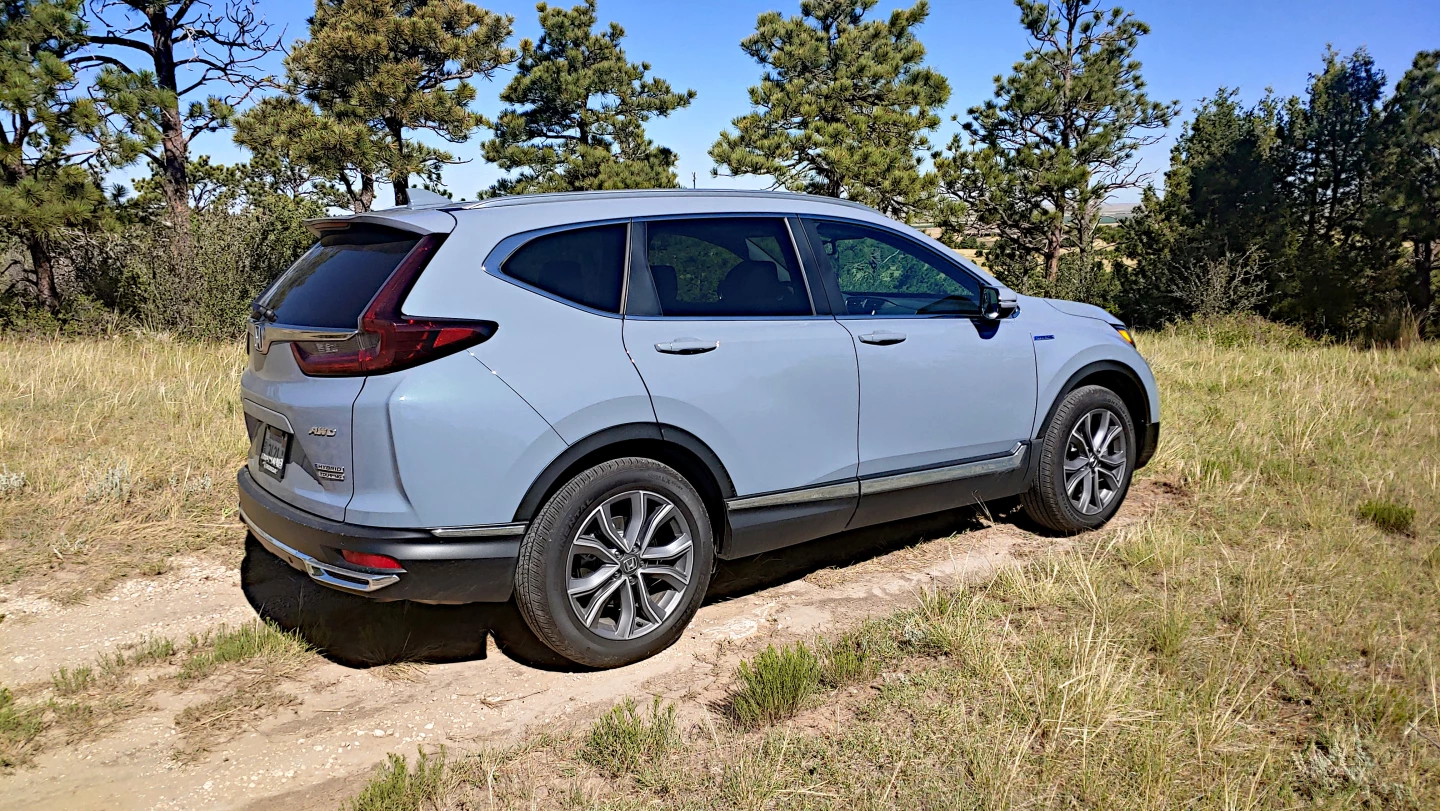 The CR-V Hybrid raises fuel economy compared to its gasoline counterpart without compromising the things that have made the Honda CR-V popular