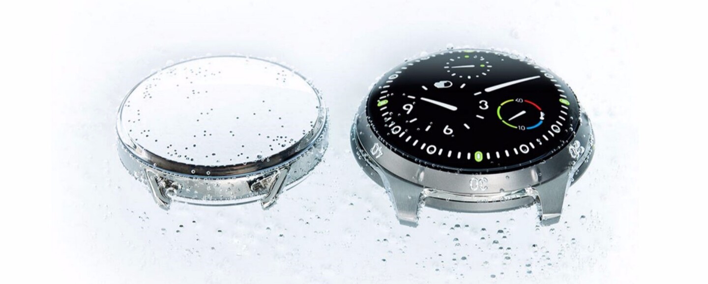 The Ressence Type 5 compared to the reflection on a standard dive watch