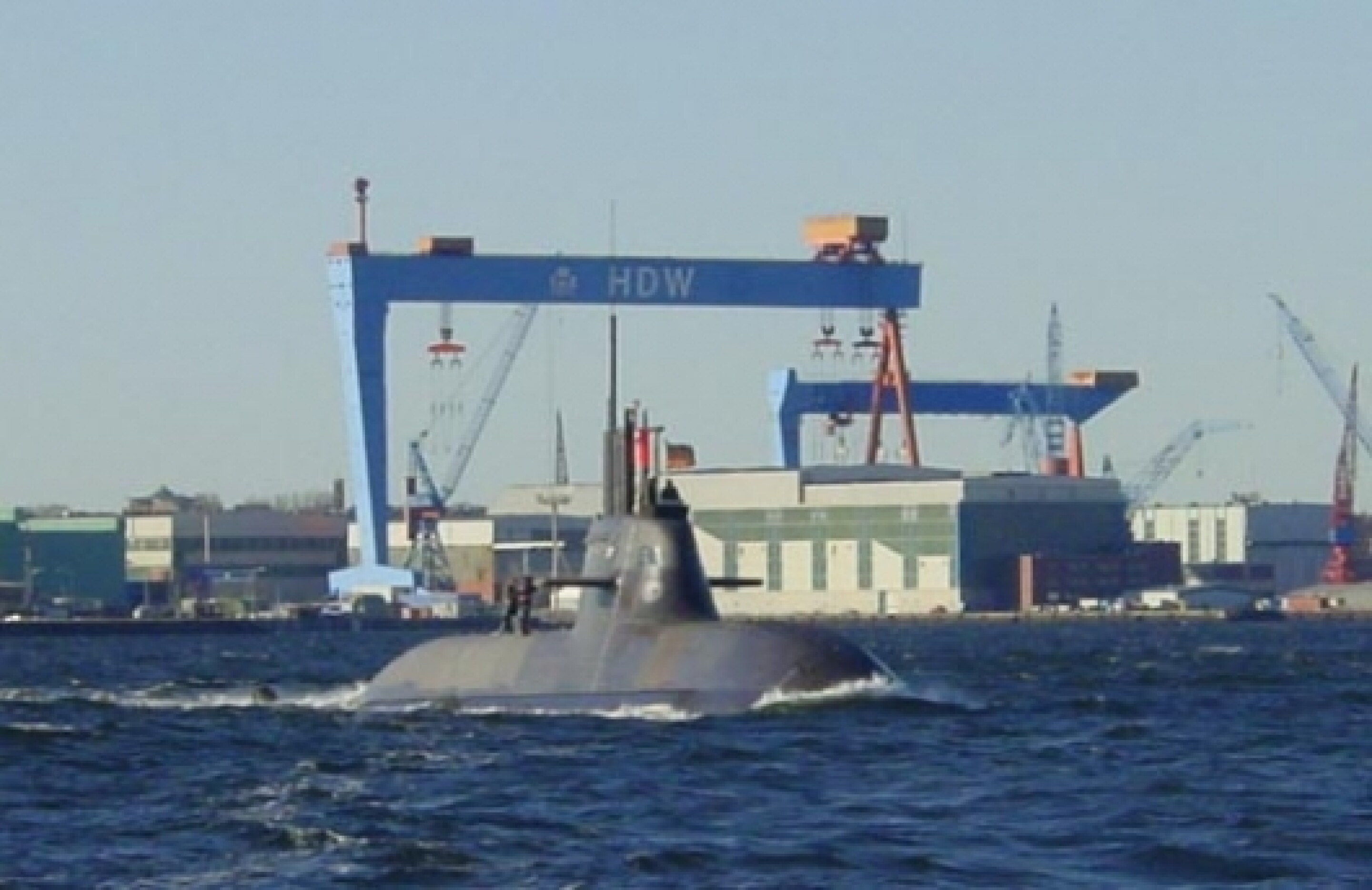 Fuel cell submarines offer underwater stealth