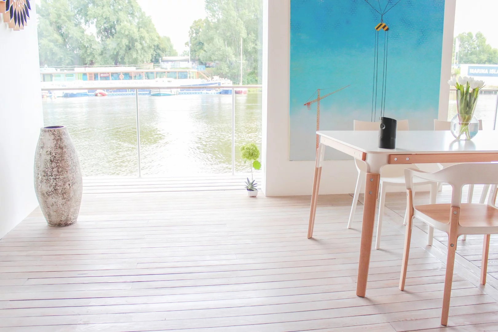 Users can set several monitoring zones