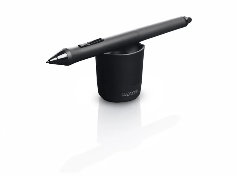 Wacom’s pressure and tilt sensitive cordless battery-free Grip Pen boasts 2,048 pressure levels and gives an experience similar to using traditional brushes and pens