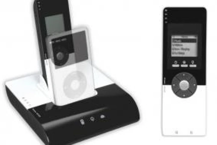 Bexy's iMirror lets you dock your iPod to your home stereo and control it through a full-featured LCD remote.