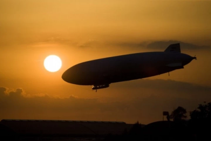 The cabin of the Airship can seat the pilot, flight attendant, and 12 passengers.