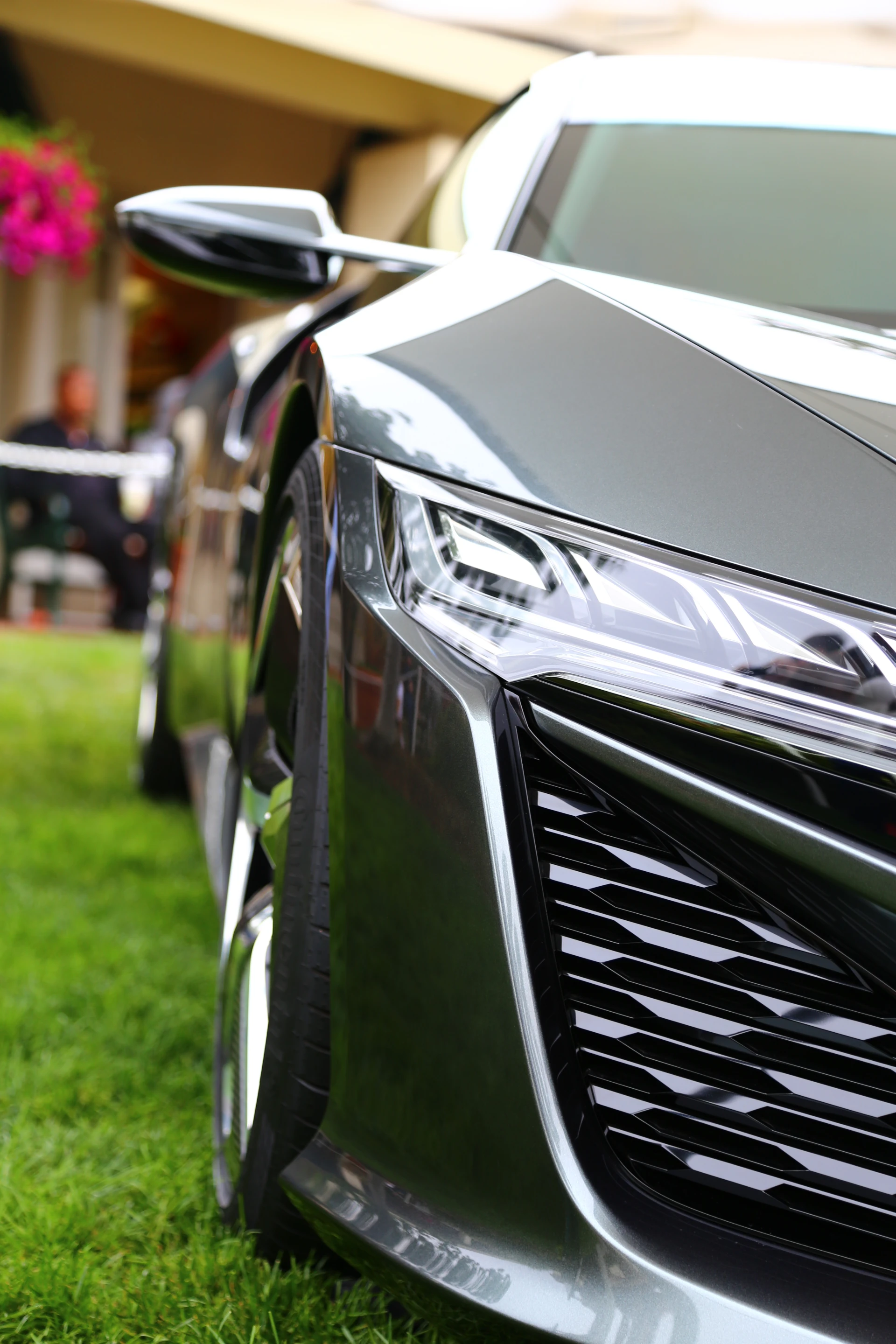NSX concept will employ a torque vectoring all-wheel drive system and three electric motors – one to work with the V6 powering the rear wheels and two motors to drive the front wheels (Photo: Angus MacKenzie/Gizmag.com)