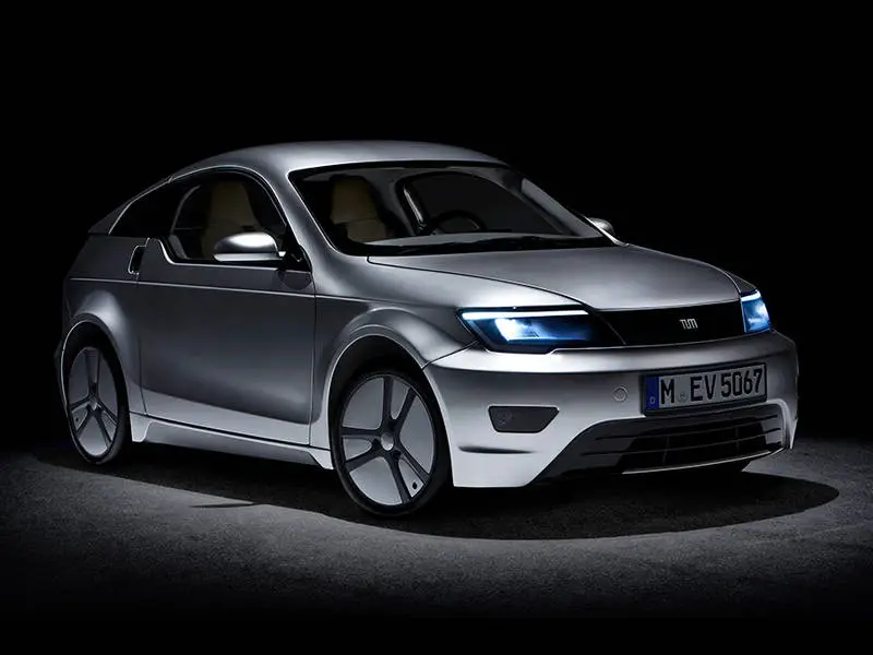 Including its 85-kg (187-lb) battery, the car's total weight is 535 kg (1,179 lb)