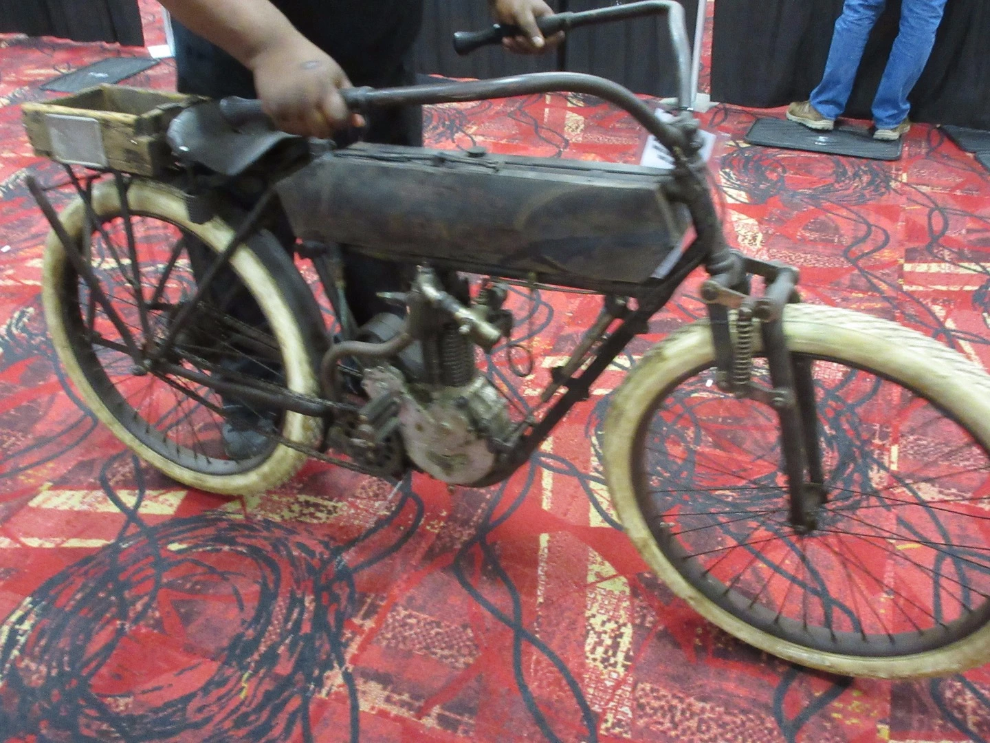 $48,400 – 1909 Apache Single - Mecum Lot F109