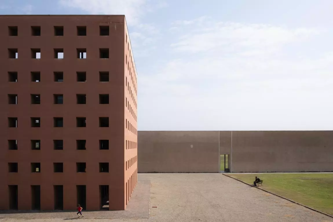 Finalist, Spaces. 'Escape from time'