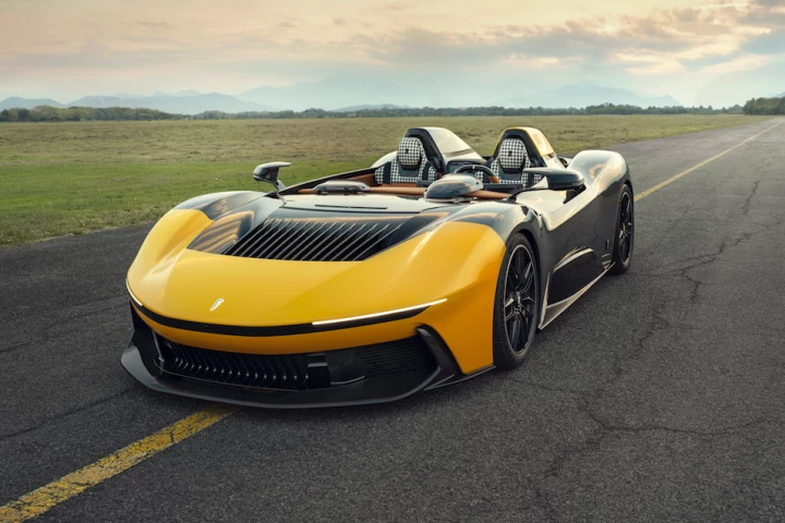 After a quick side trip into SUV concept design, Pininfarina is back to its bread and butter