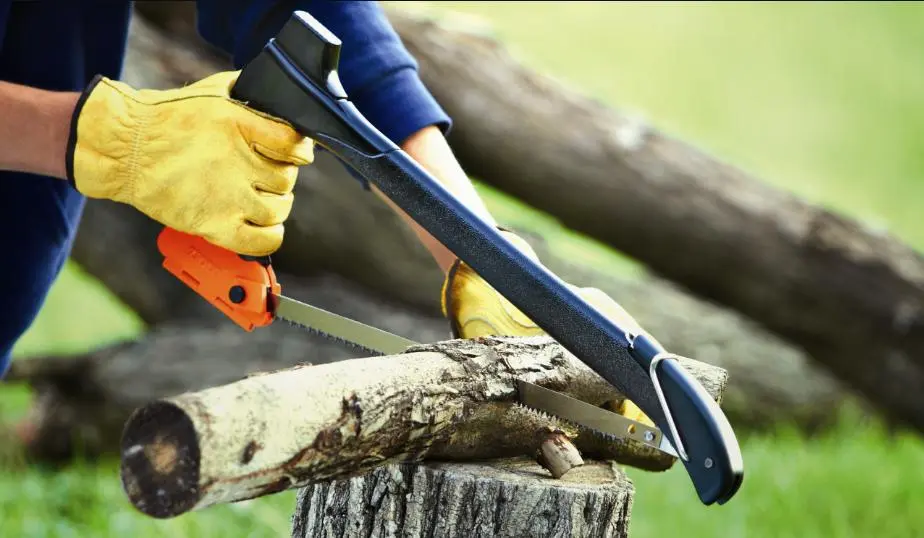 The saw is good for logs up to four inches (10.1 cm) thick