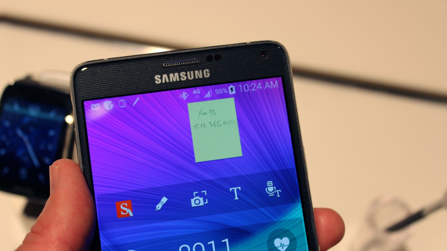 Galaxy Note 4 (Photo: Will Shanklin/Gizmag.com)
