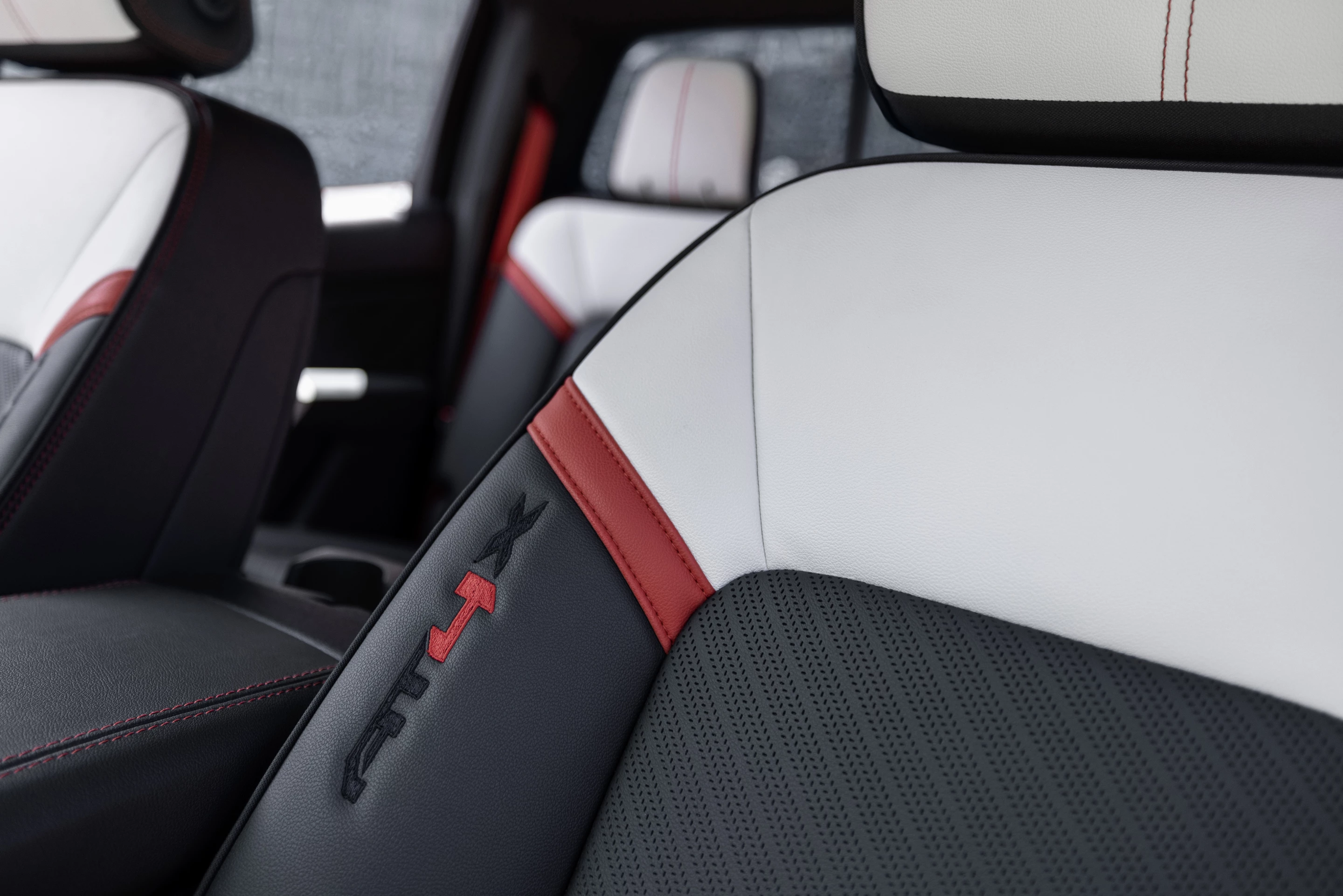 Inside the 2023 GMC Canyon AT4X