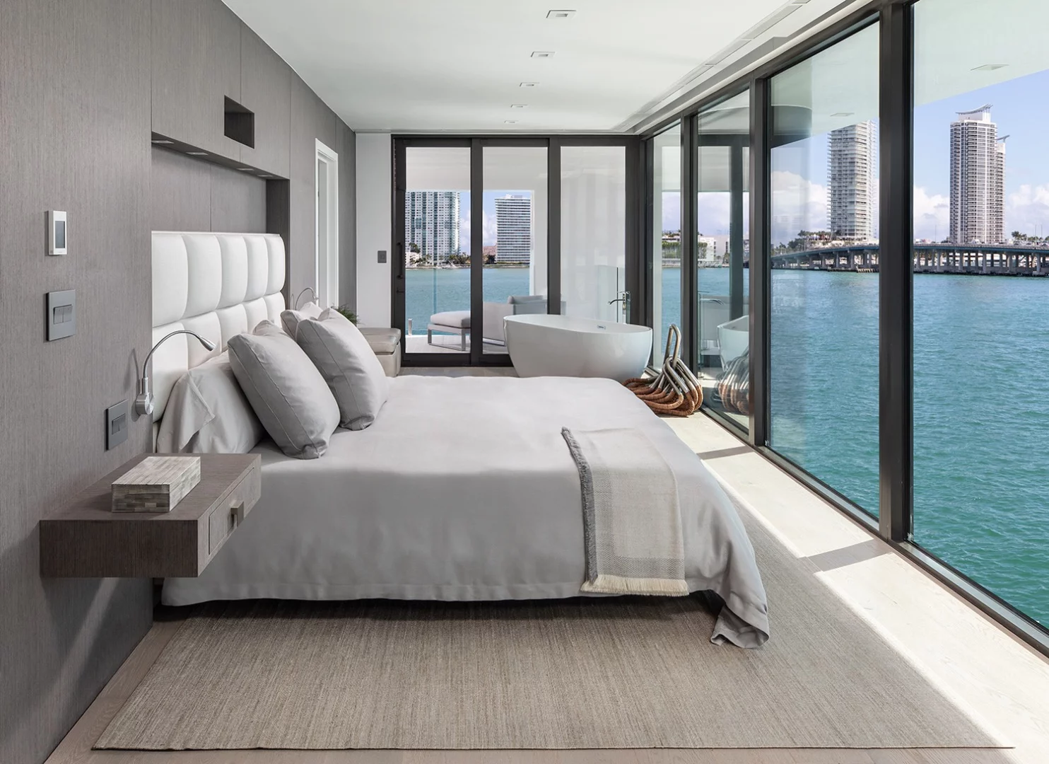 The Arkup #1 has 4,350 sq ft (404 sq m) of floorspace