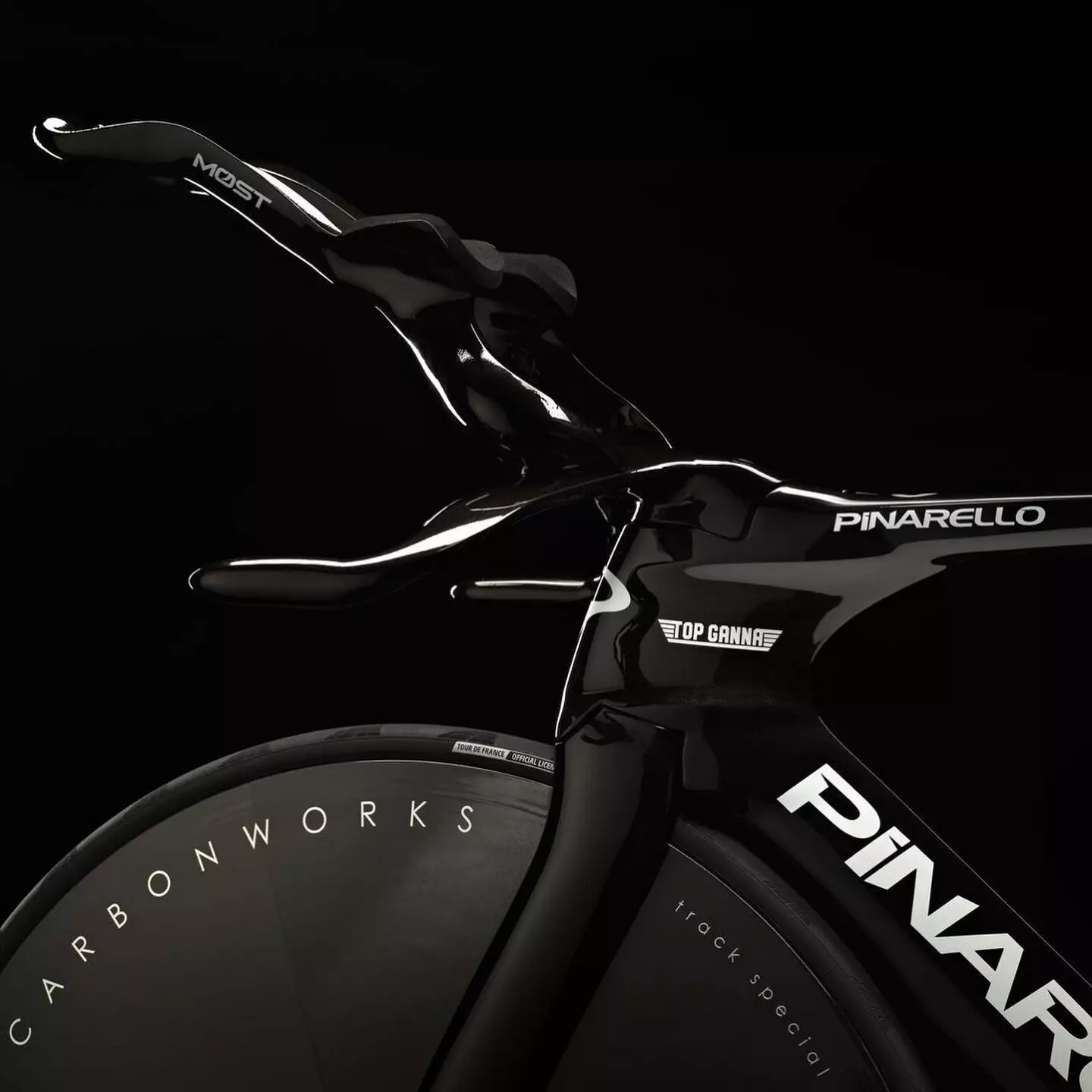 Italian manufacturer Pinarello has wheeled out what it bills as the first high performance 3D printed bike