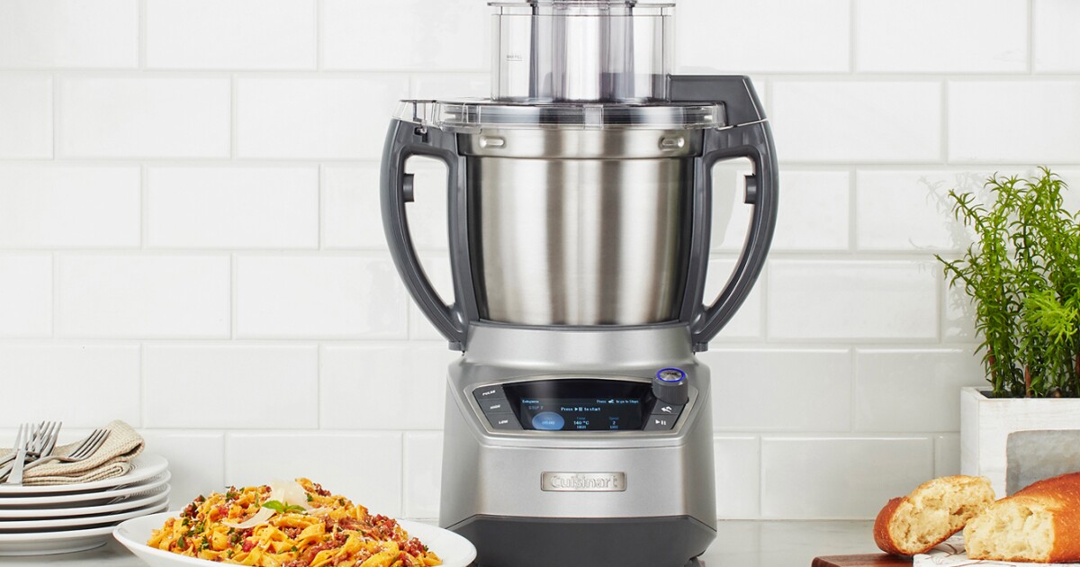 Complete Chef cooks the food items it procedures Complete Chef cooks the food items it procedures