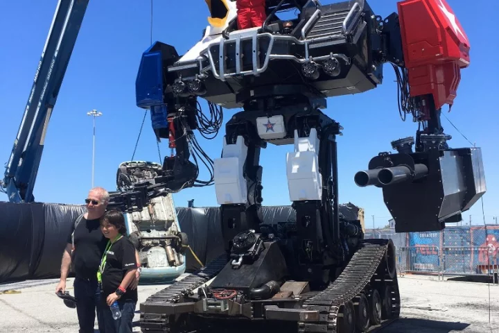 MegaBots Mk.III: 16 feet and 12 tons of American anger