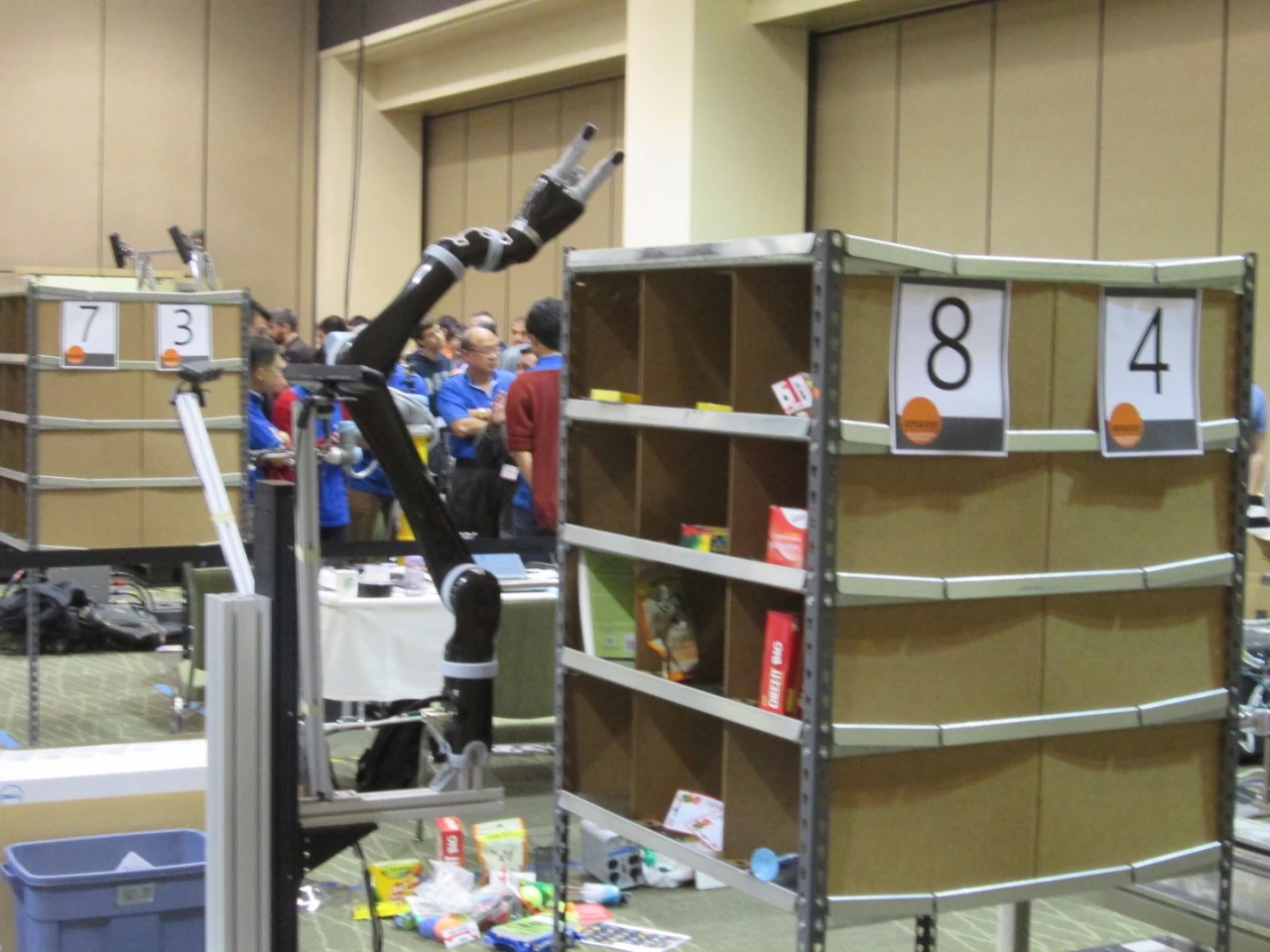 A commercial manipulator at the Amazon Picking Challenge