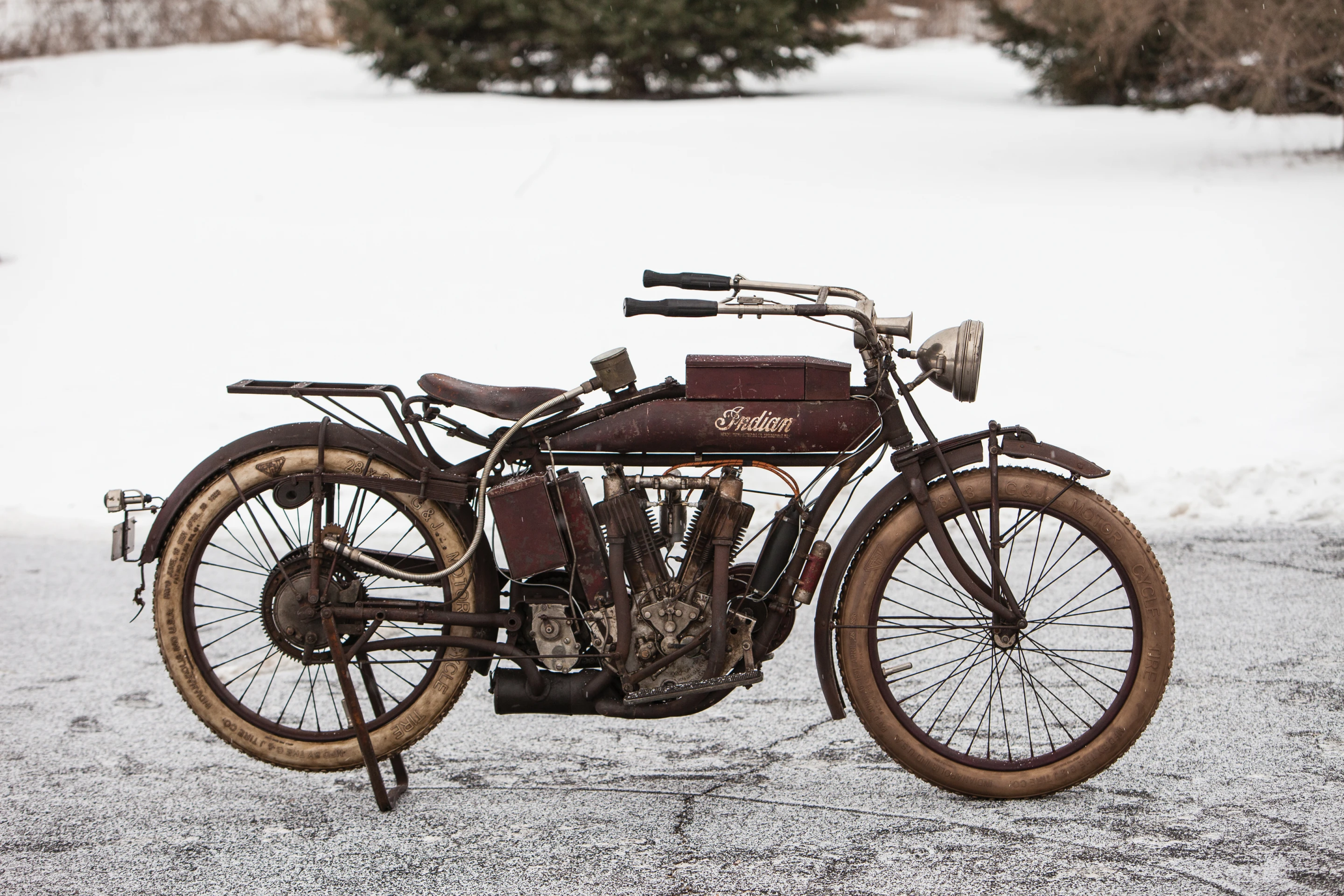The 1914 Indian 'Hendee Special' is believed to be the first motorcycle equipped with an electric starter