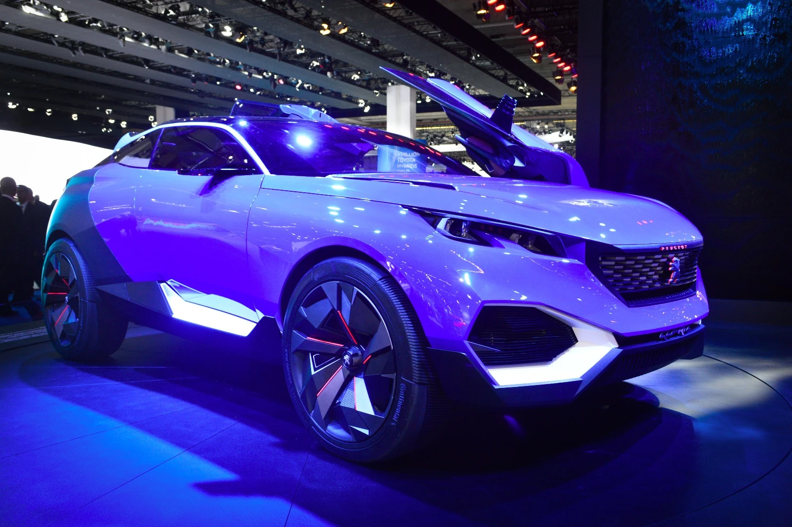 The Peugeot Quartz concept is powered by a 500-hp plug-in hybrid drive