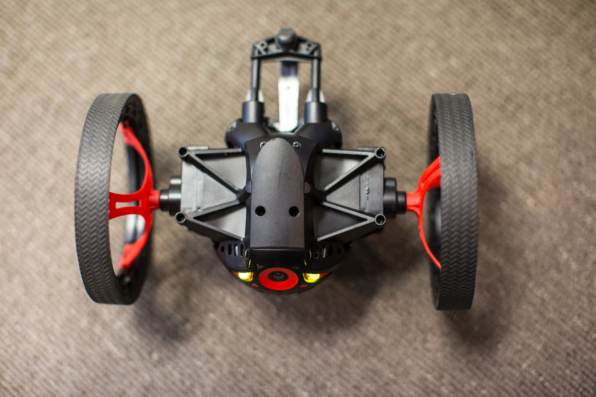 The Jumping Sumo's secret weapon is a spring system built into its backside (Photo Gizmag/Nick Lavars)