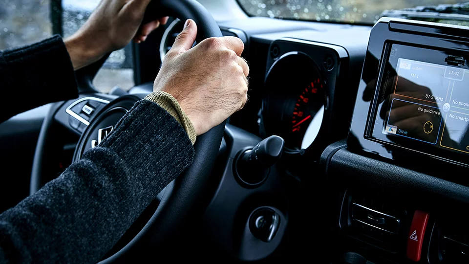 2019 Suzuki Jimny: interior touch screen and dash