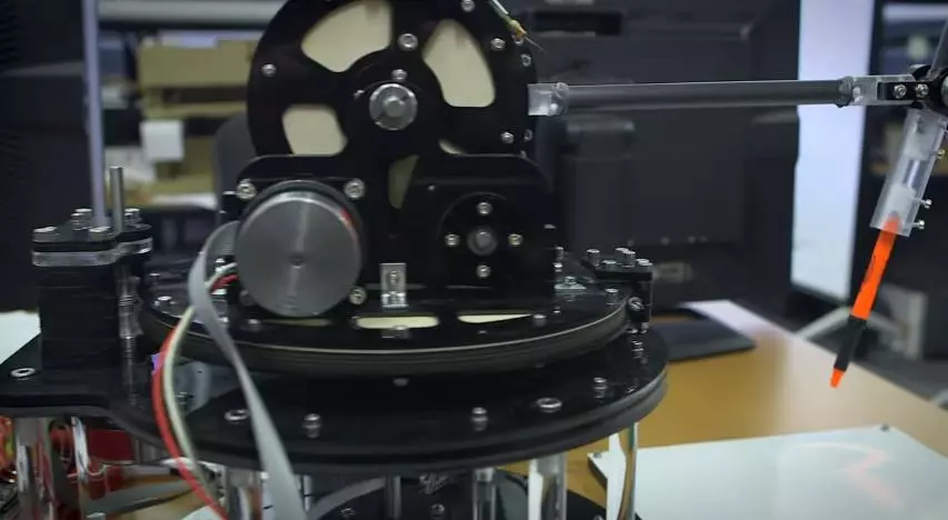 The device could be used to control artificial limbs with unprecedented precision and sophistication in real time (Image: Stanford University)